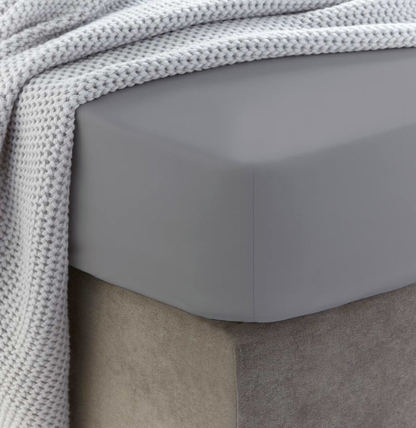 Roku darbs kokvilnas gultas ar gumiju | Frost Gray